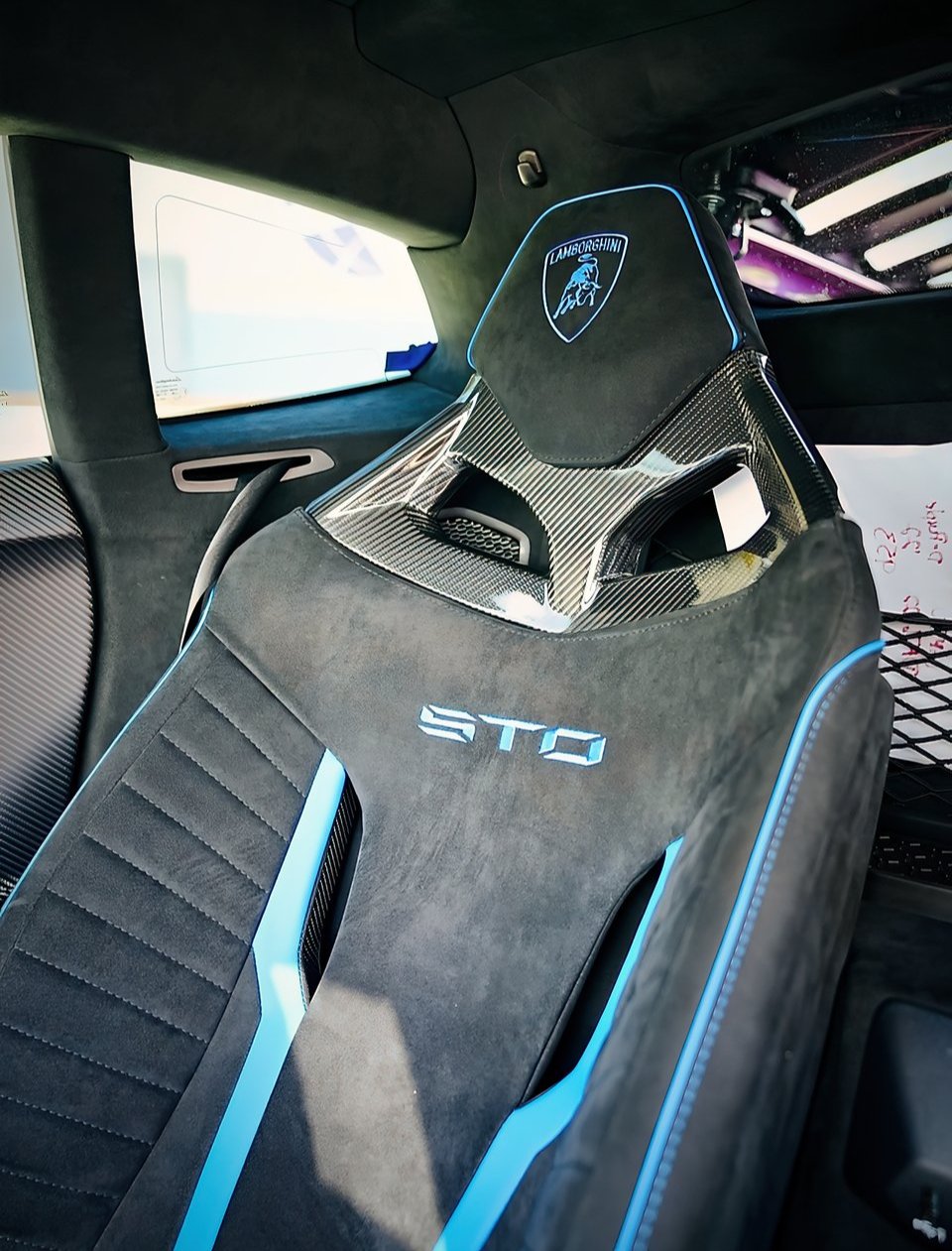 Lamborghini Huracan STO