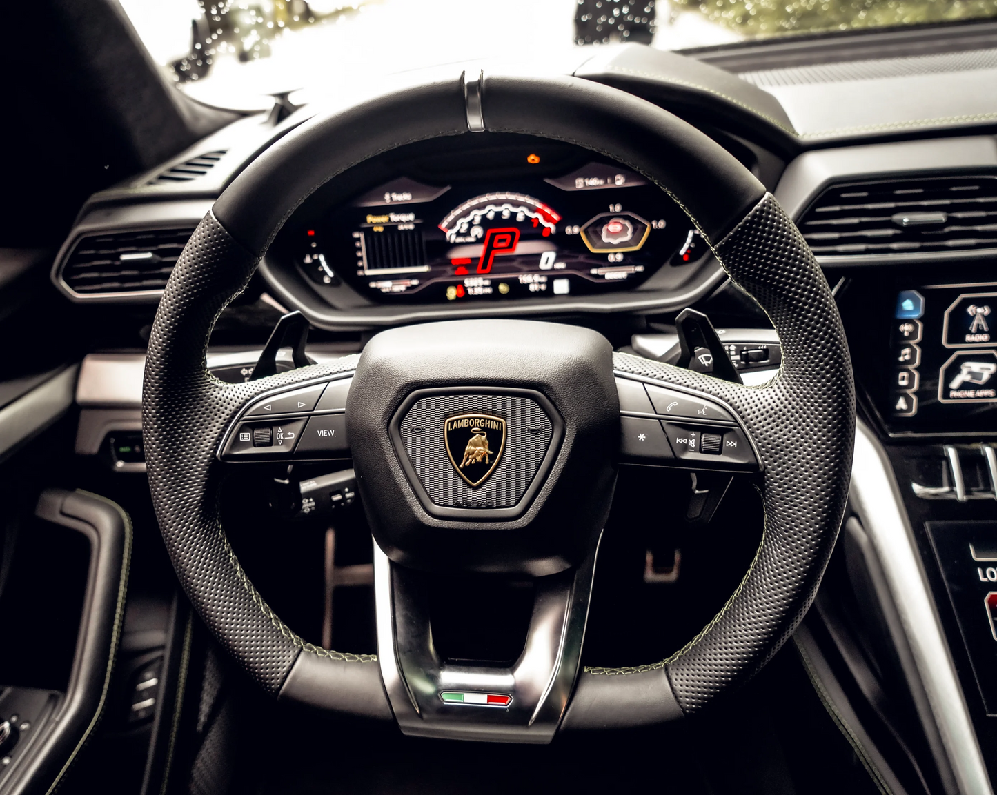 Lamborghini Urus Widebody Rental