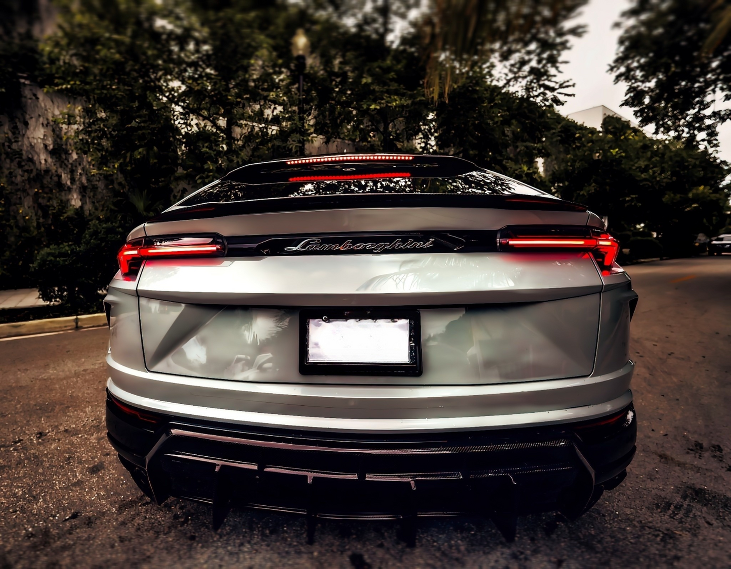 Lamborghini Urus Widebody Rental