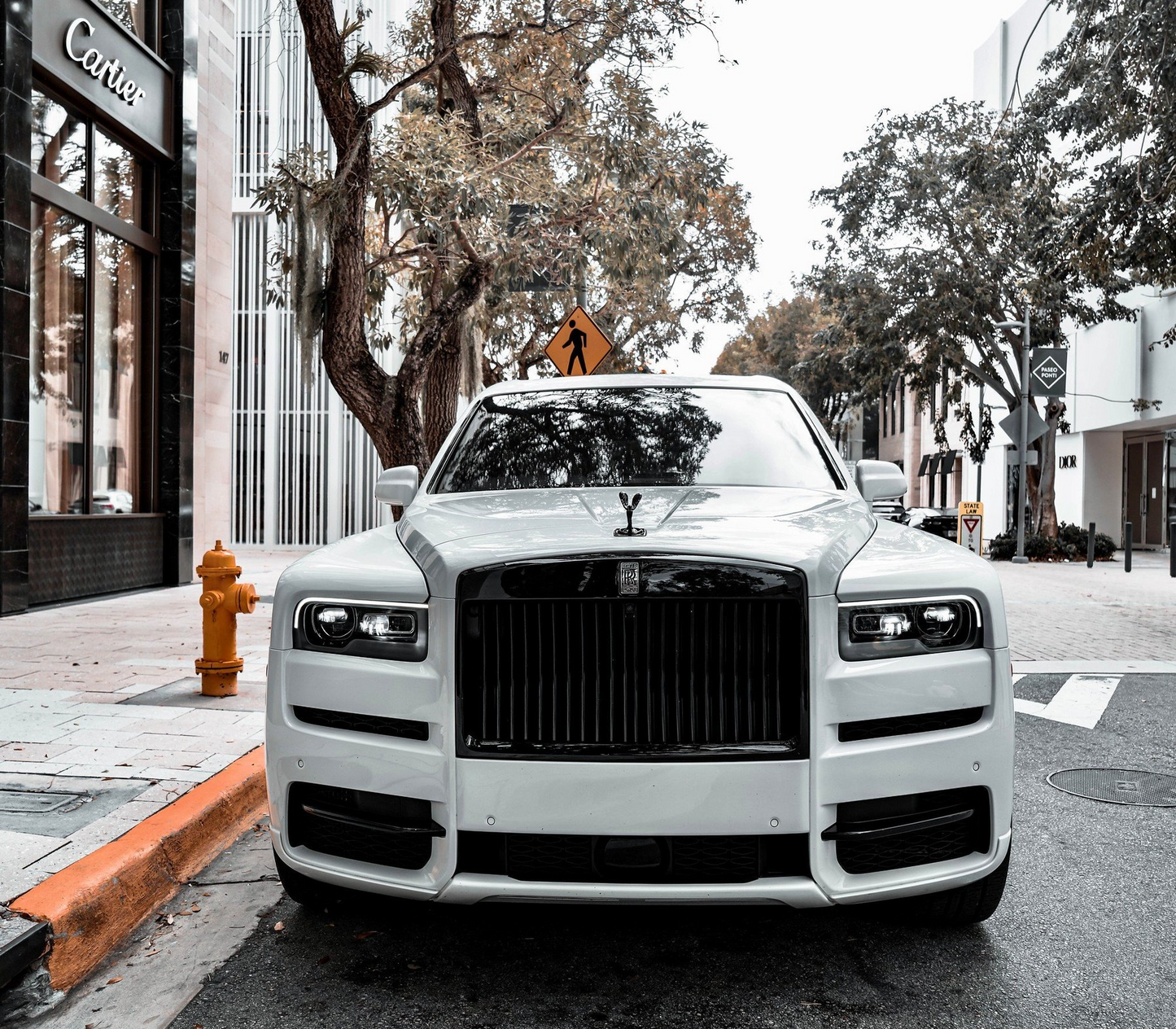Rolls-Royce Cullinan Rental