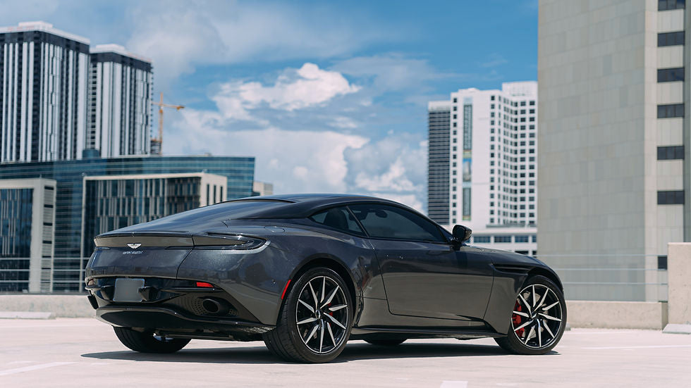 Aston Martin DB11