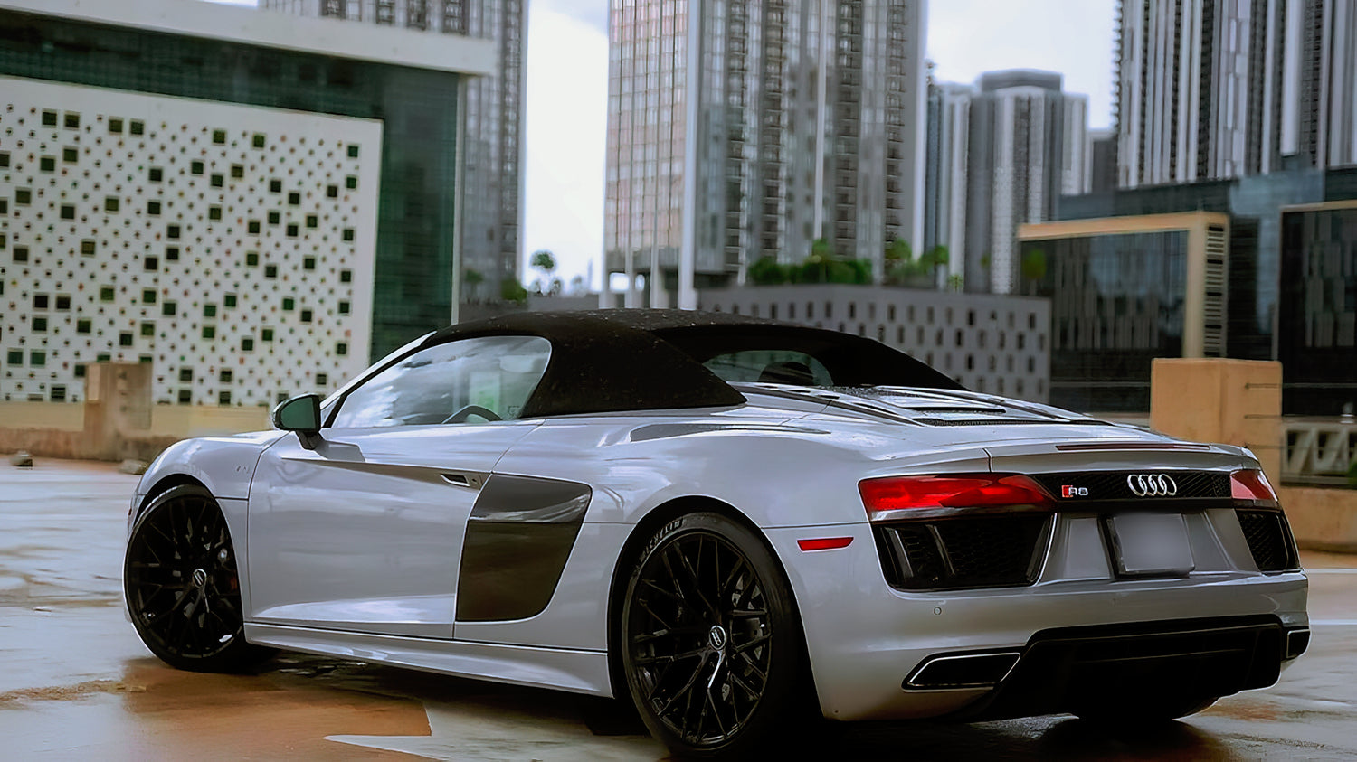 Luxury Supercar Audi