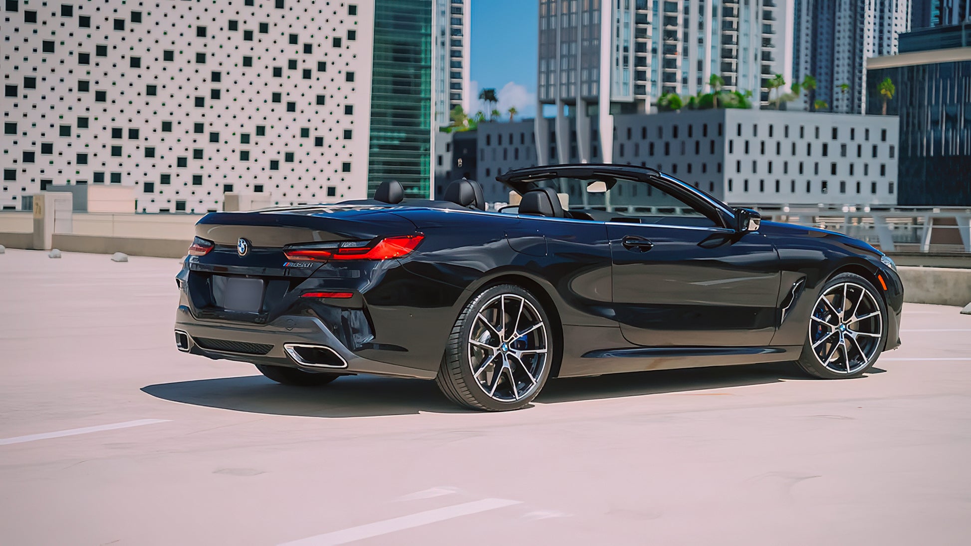 BMW 8 Series M850i